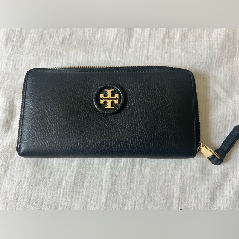 Tory Burch Pebbled Leather Zip